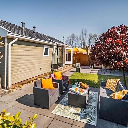 3 Bedroom Pet Friendly Home In Tzummarum Экстерьер фото