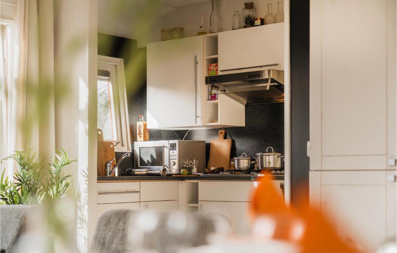 3 Bedroom Pet Friendly Home In Tzummarum Экстерьер фото
